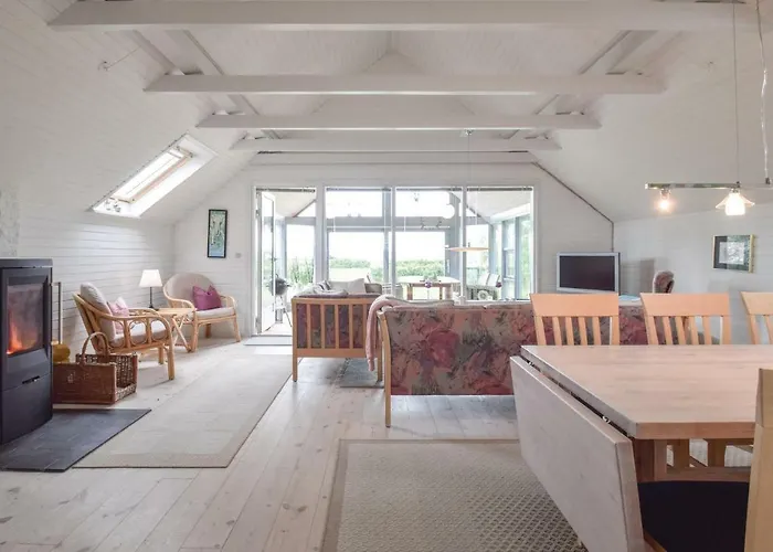 Three-Bedroom Holiday Home In Svendborg 펜션 스벤보르